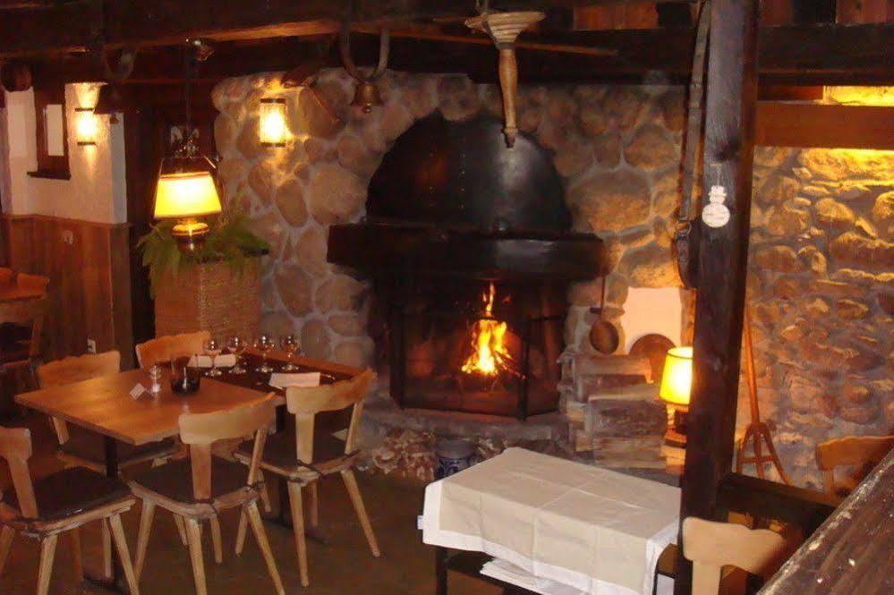 Hotel Restaurant Les Lilas Лес-Діаблеретс Екстер'єр фото